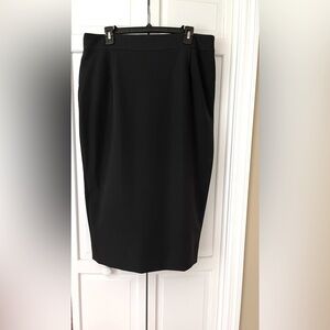 Dillards size 14 Black pencil skirt with stylish adjustable zipper in back